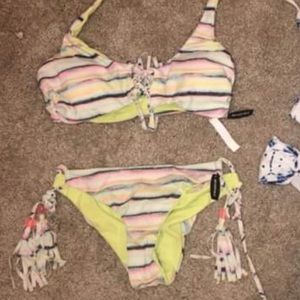 Victoria’s Secret bikini